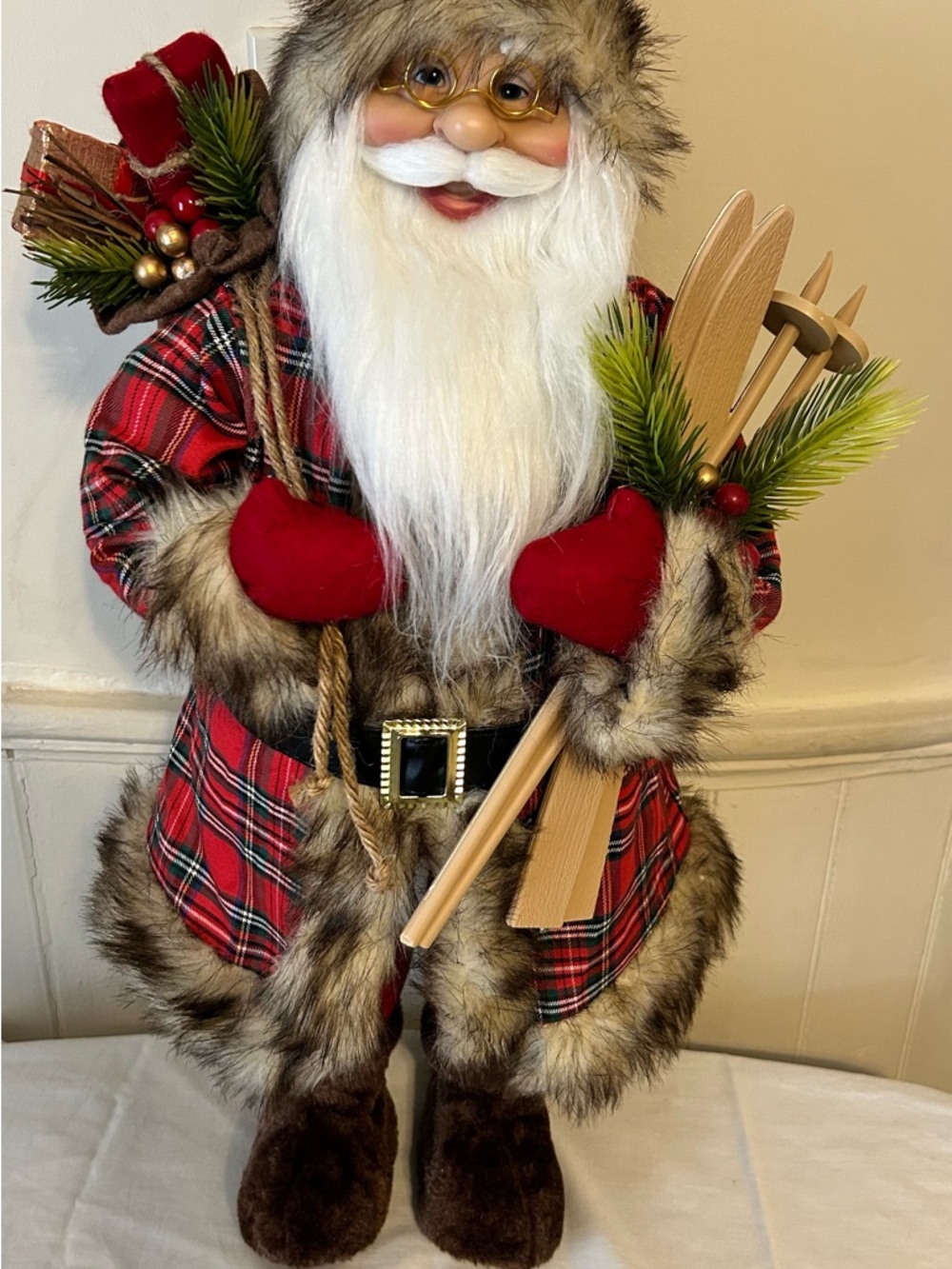 24” Alpine Santa Figurine Red Plaid Skis &   Gift Bag